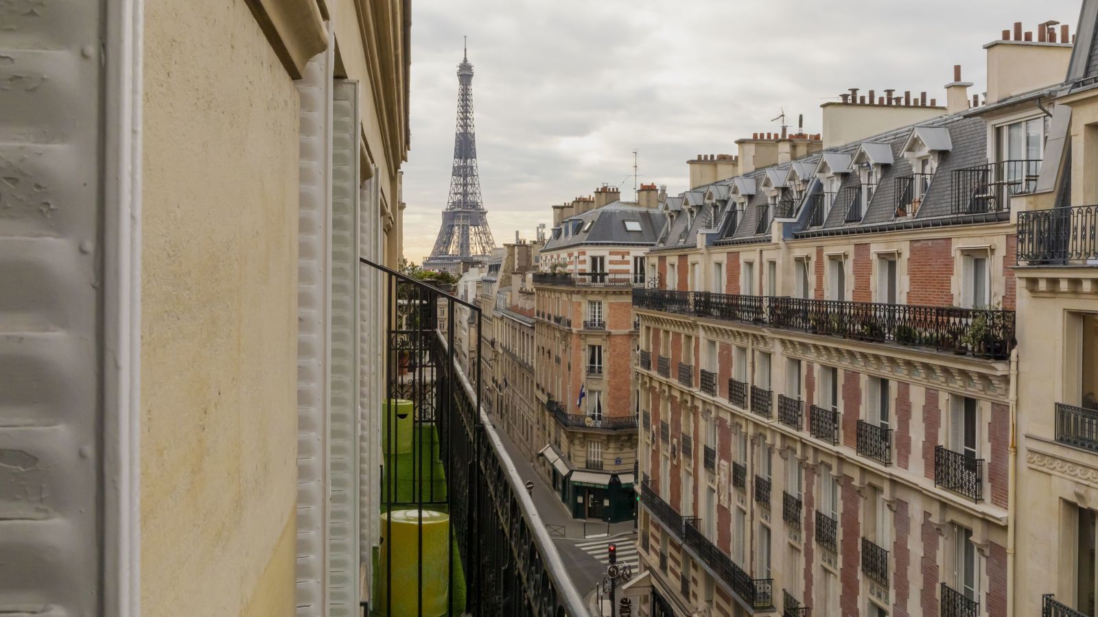 Elysées Union Apartments Paris OFFICIAL SITE Apartments near Eiffel